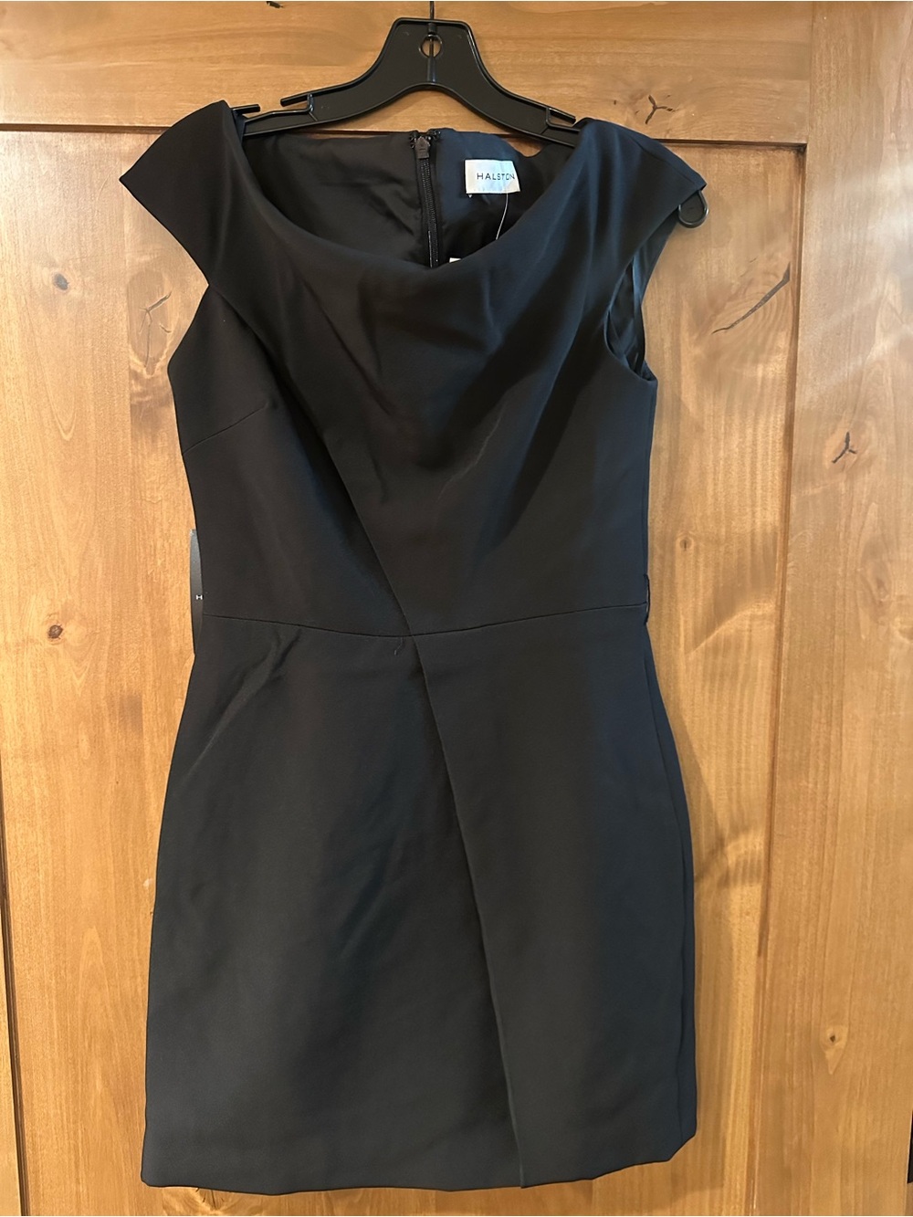 Halston Heritage Wide-Neck Black Cap-Sleeve Sheath Mini Dress